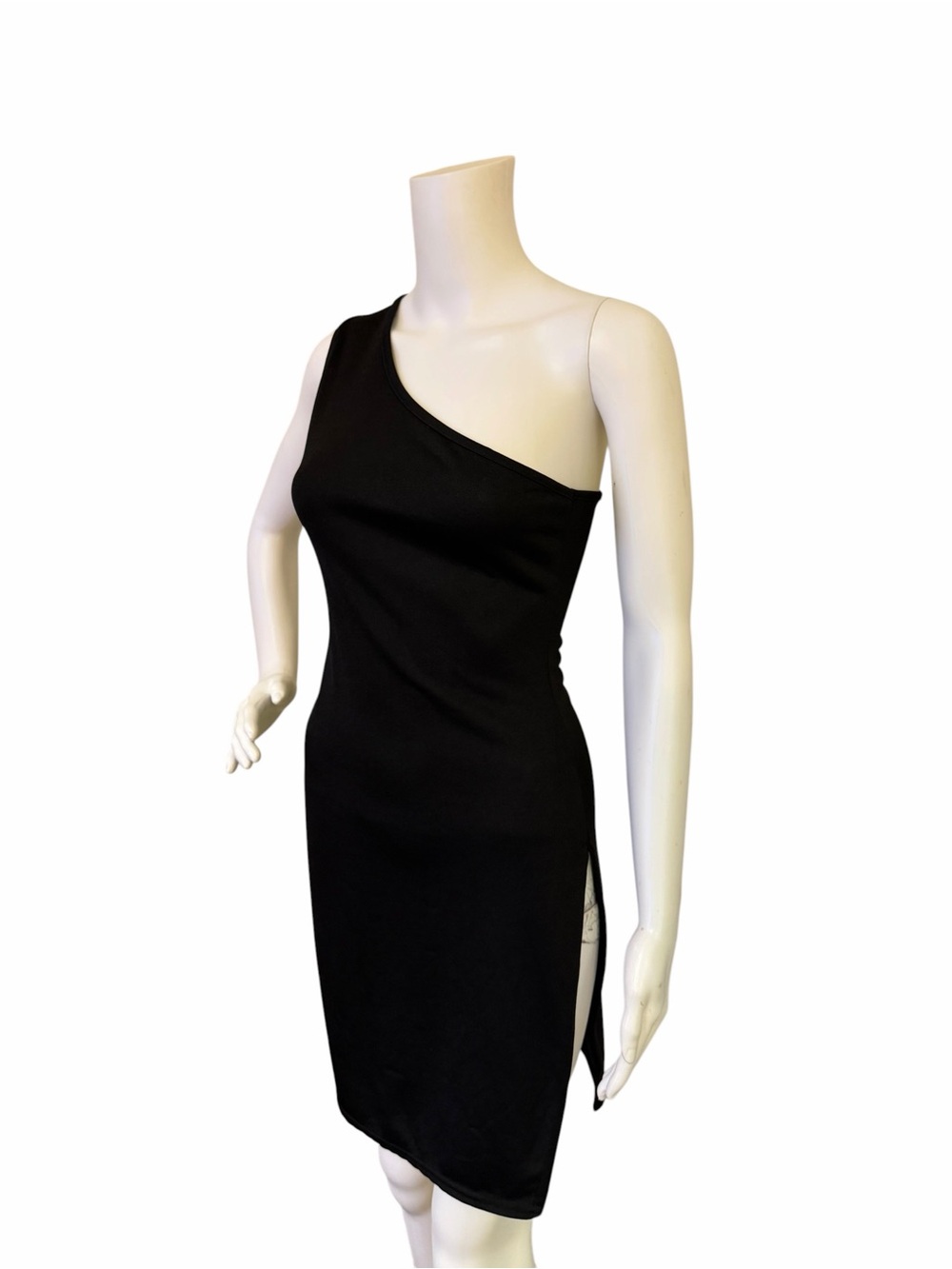 PrettyLittleThing Black One-Shoulder Bodycon Dress